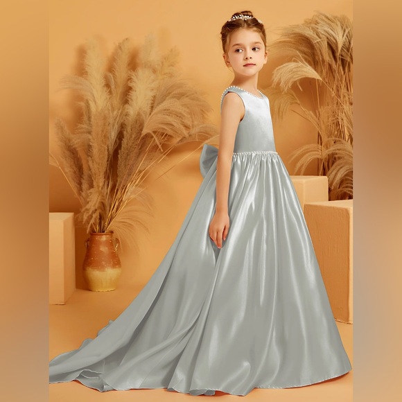 Babaroni Other - BABARONI Satin Flower Girl Dress - Silver